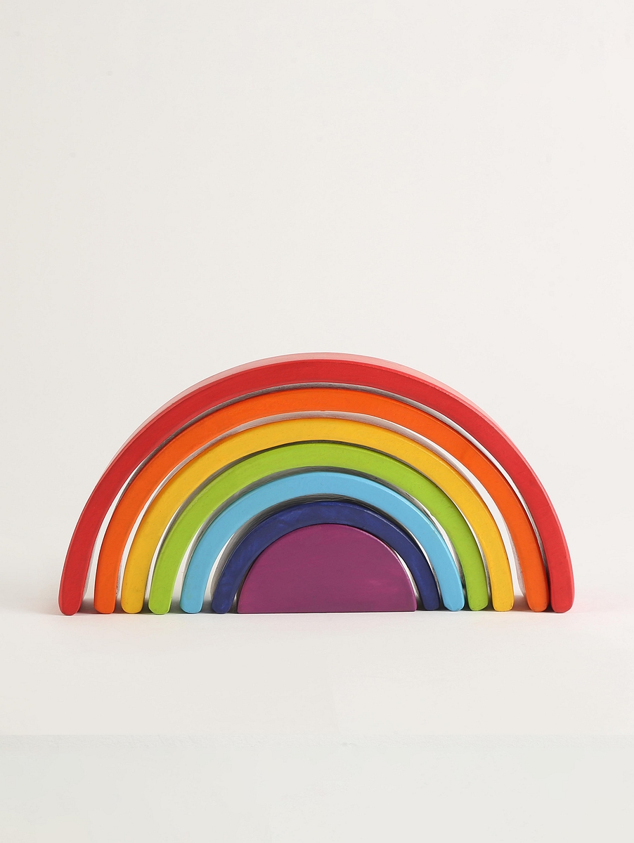 Vibrant-Wooden-Rainbow-Arch-Green