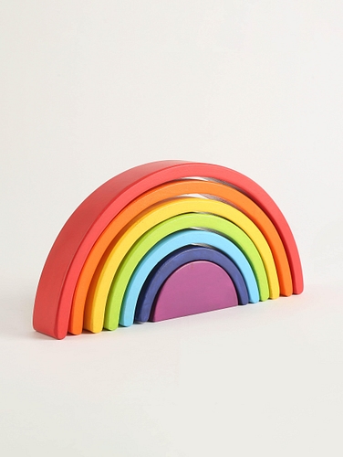 Vibrant-Wooden-Rainbow-Arch-Green