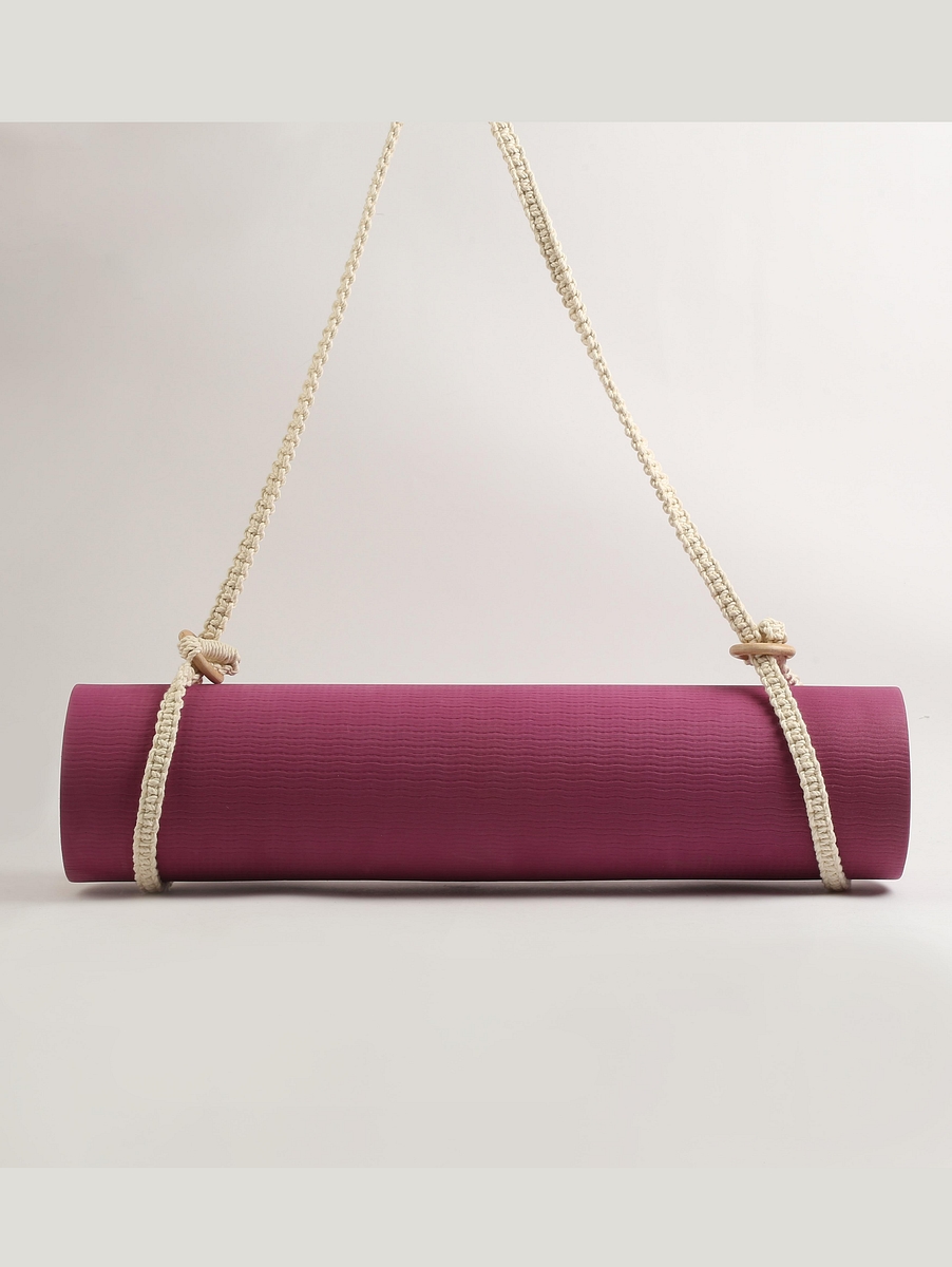 Macrame-Yoga-Mat-Holder