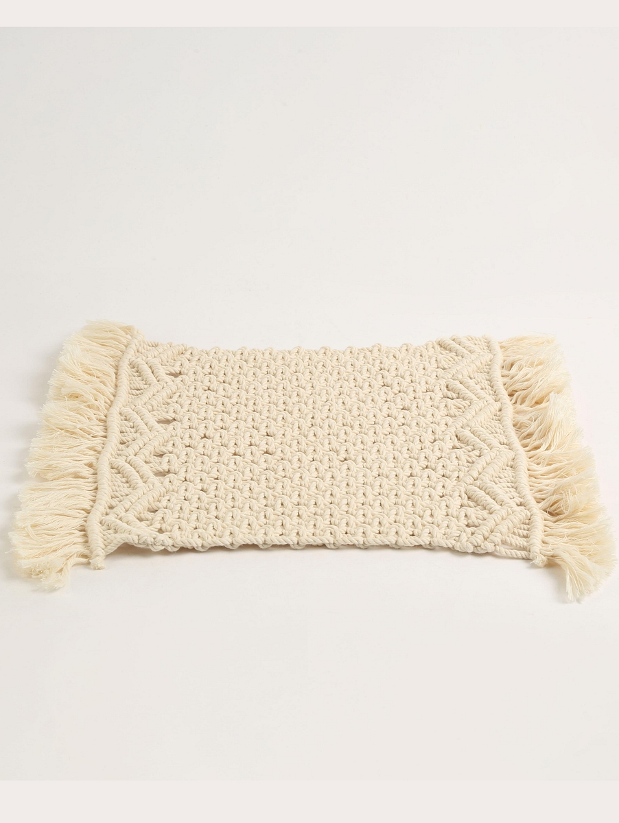 Macrame-Place-mat