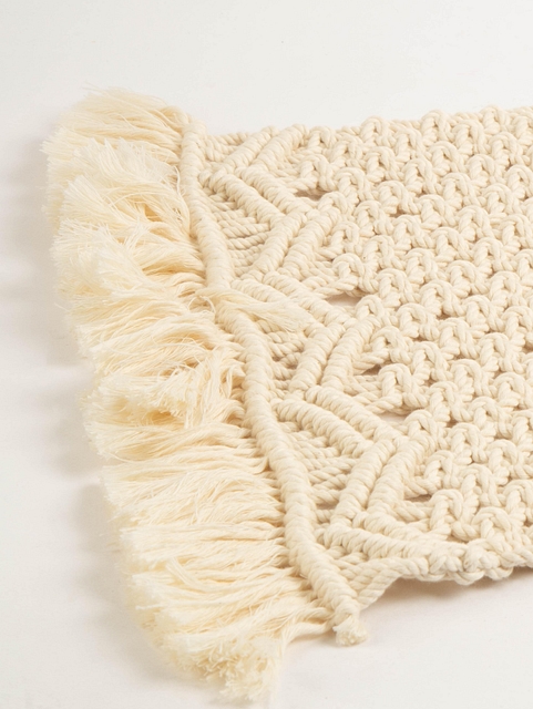 Macrame-Place-mat