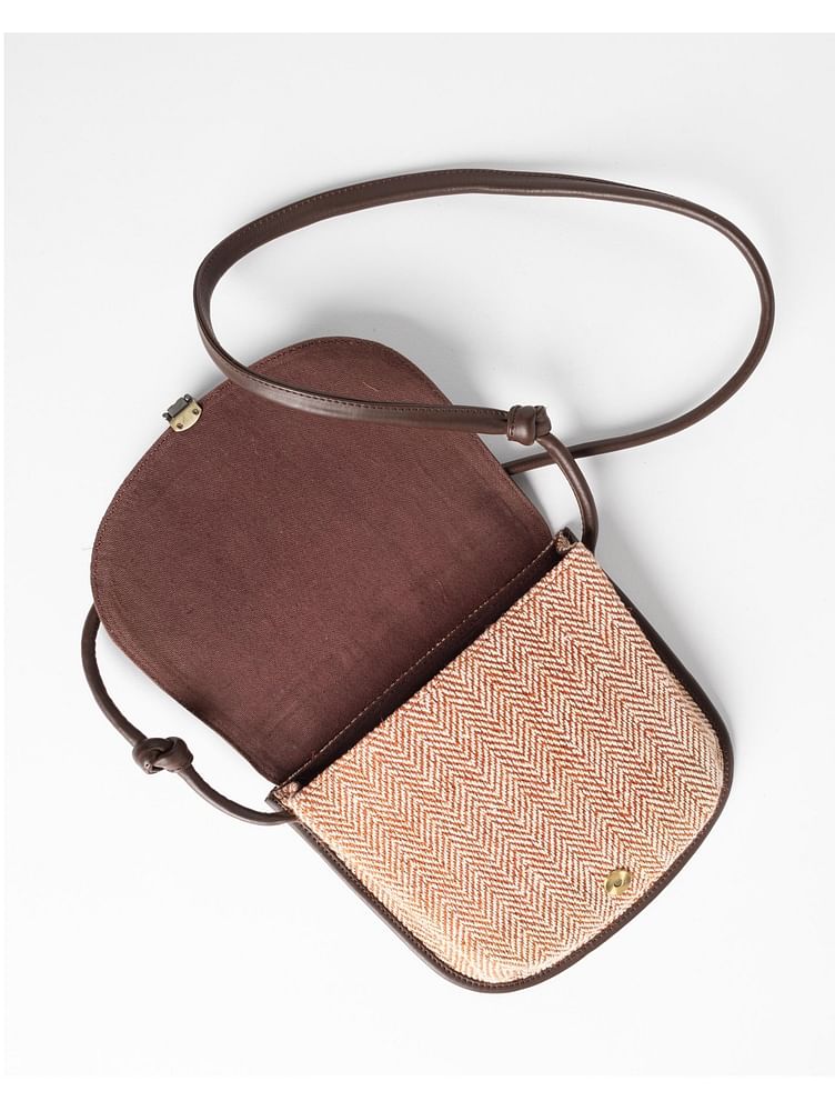 Leather-and-Woven-Crossbody-Bag-with-Clasp