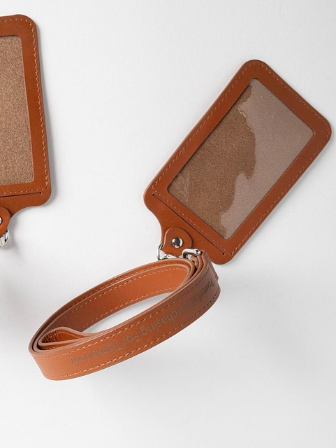 Cordon-and-Card-Pouch