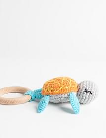 Turtle-Crochet-Toy-with-Wood-Ring
