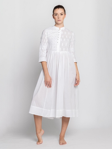 White-Chikankari-Cotton-Kurta
