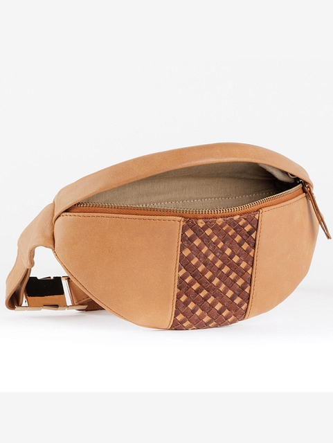 Tan-Brown-Leather-Fanny-Bag