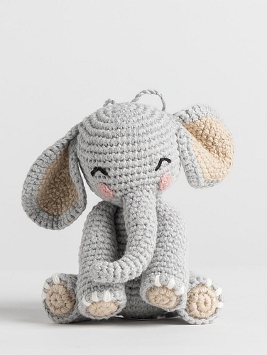 Baby-elephant-crochet-toy