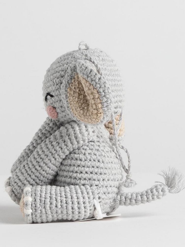 Baby-elephant-crochet-toy