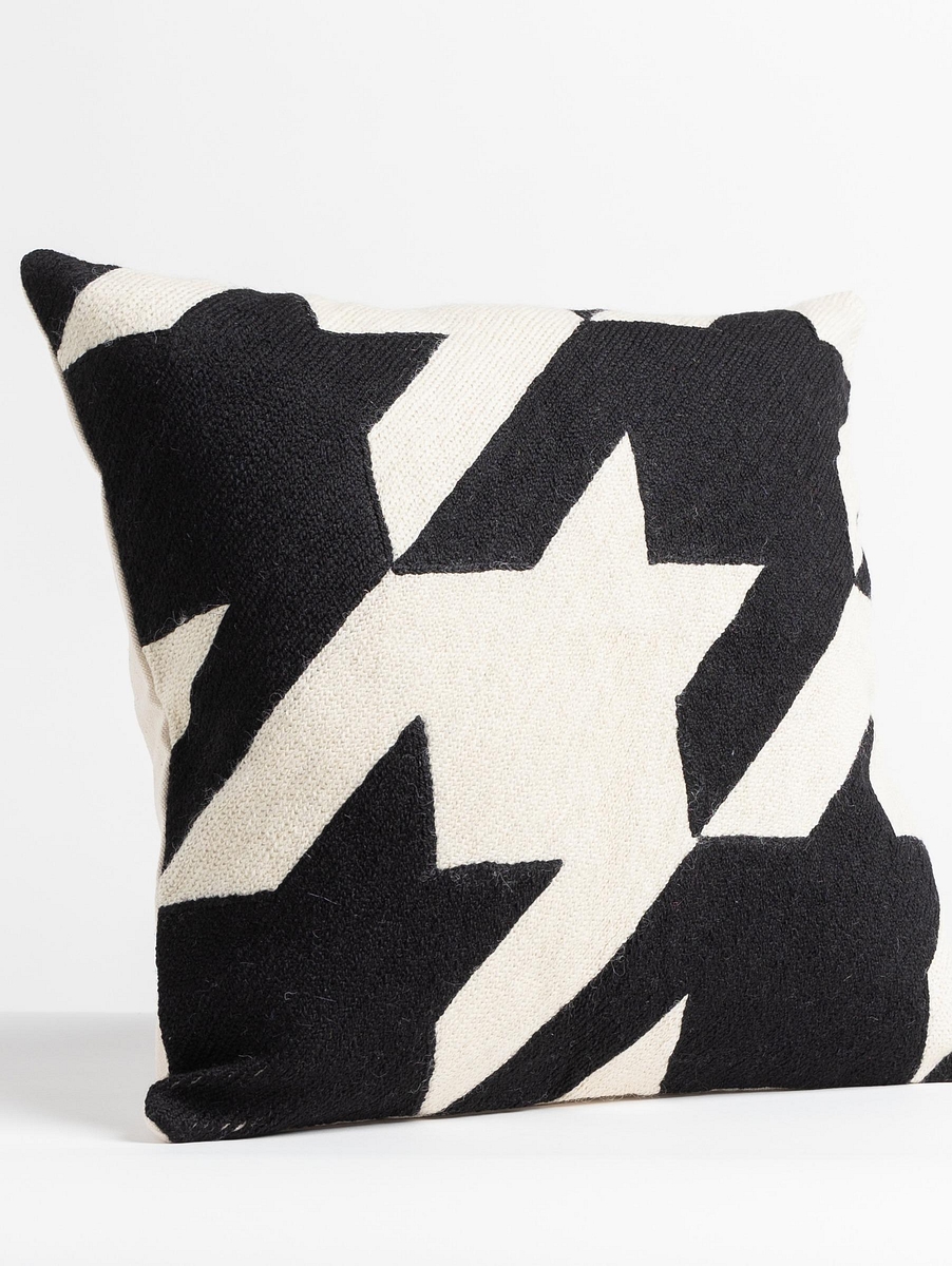 Houndstooth-Crewel-Embroidery-Cushion-Cover