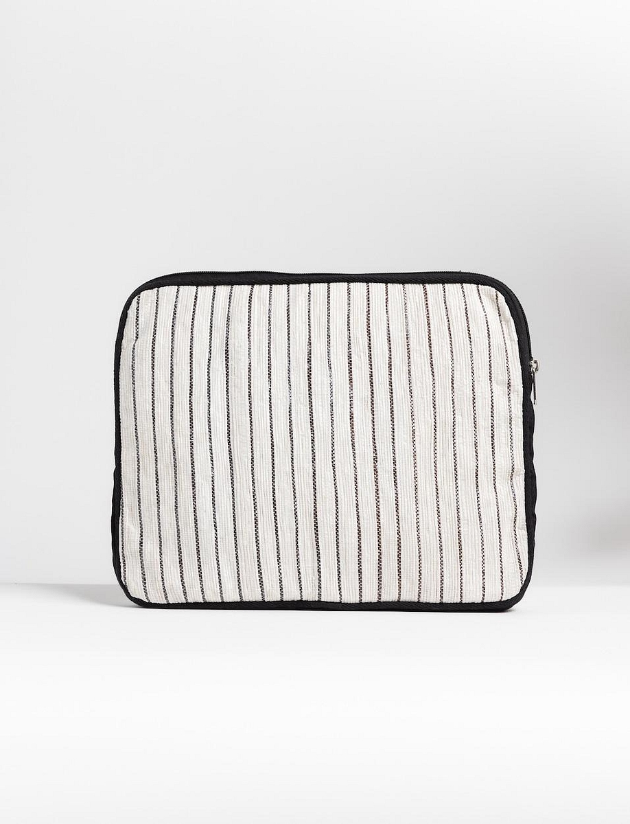 Thin-Striped-Laptop-Bag
