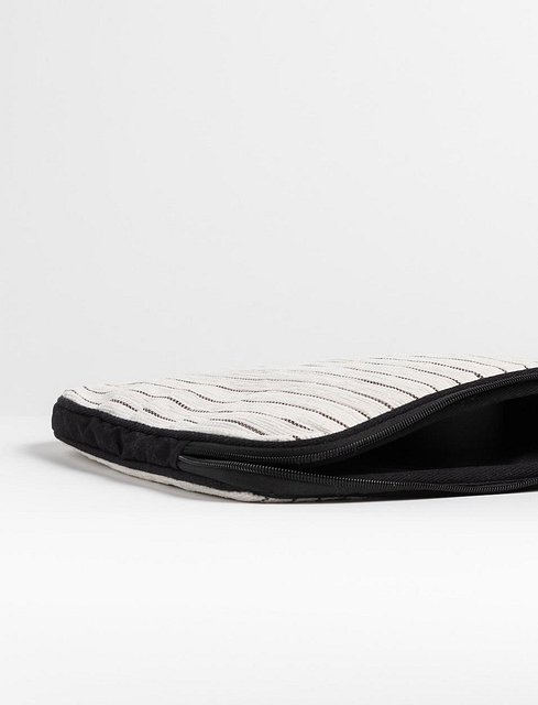 Thin-Striped-Laptop-Bag