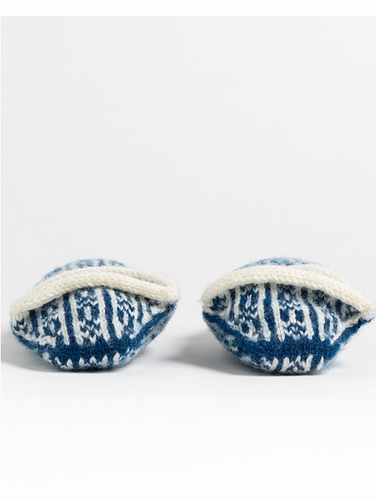 Blue-and-White-Knit-Slippers