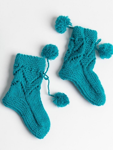 Children-s-dress,-hat-and-booty-set
