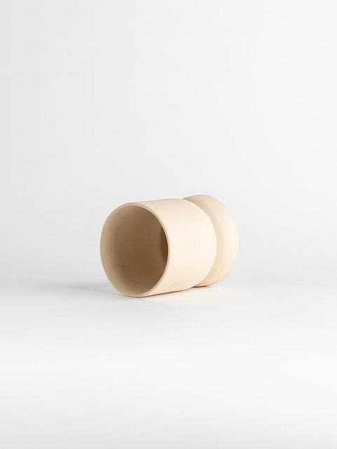 Ceramic-Vase-Curved-Cylinder