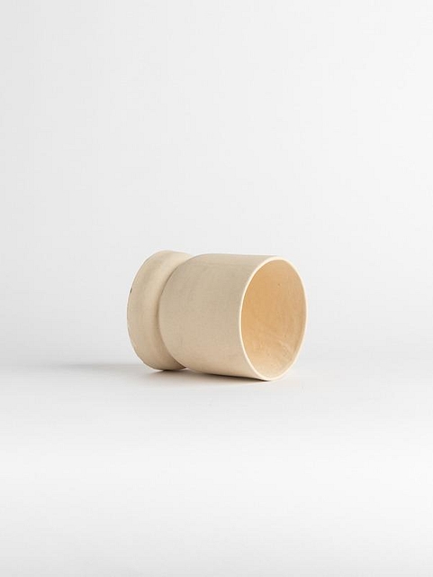 Ceramic-Vase-Curved-Cylinder