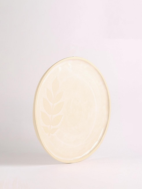 Stoneware Plate with Leaf Motif Metallic Cream
