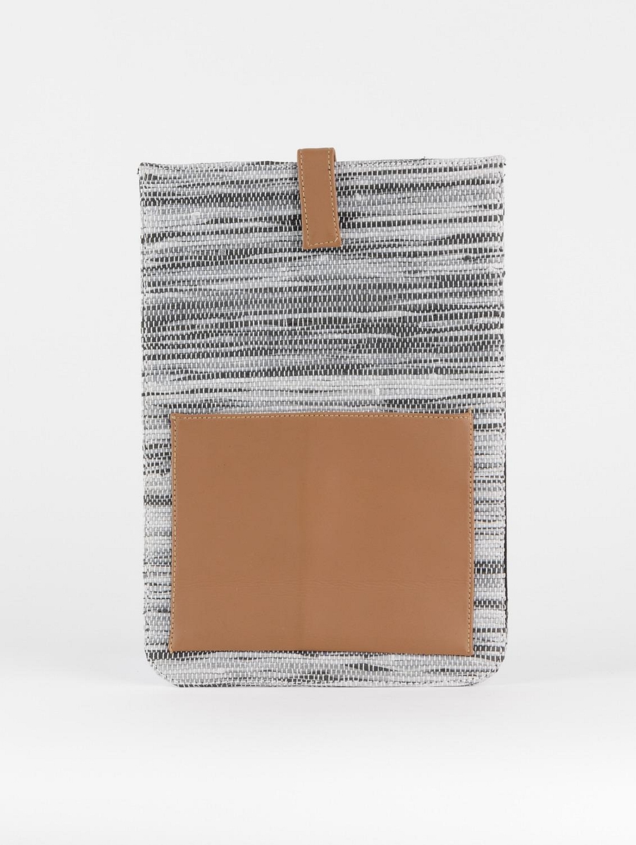 Upcycled-Plastic-Vegan-Leather-Laptop-Sleeve