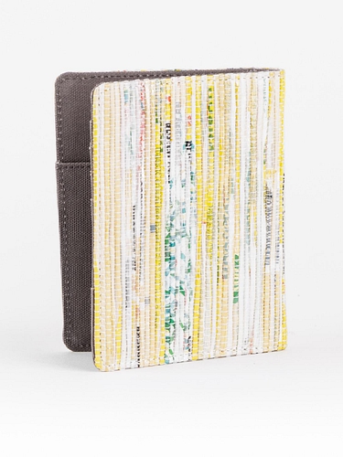 Upcycled-Plastic-Unisex-Passport-Cover