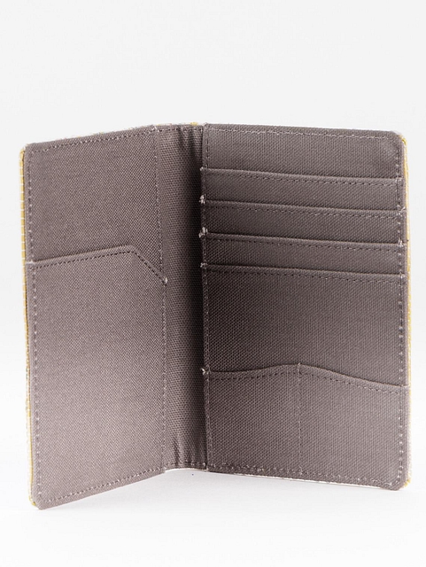 Upcycled-Plastic-Unisex-Passport-Cover